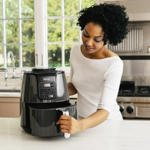Ninja® AF100 Air Fryer Ninja® AF100 Air Fryer